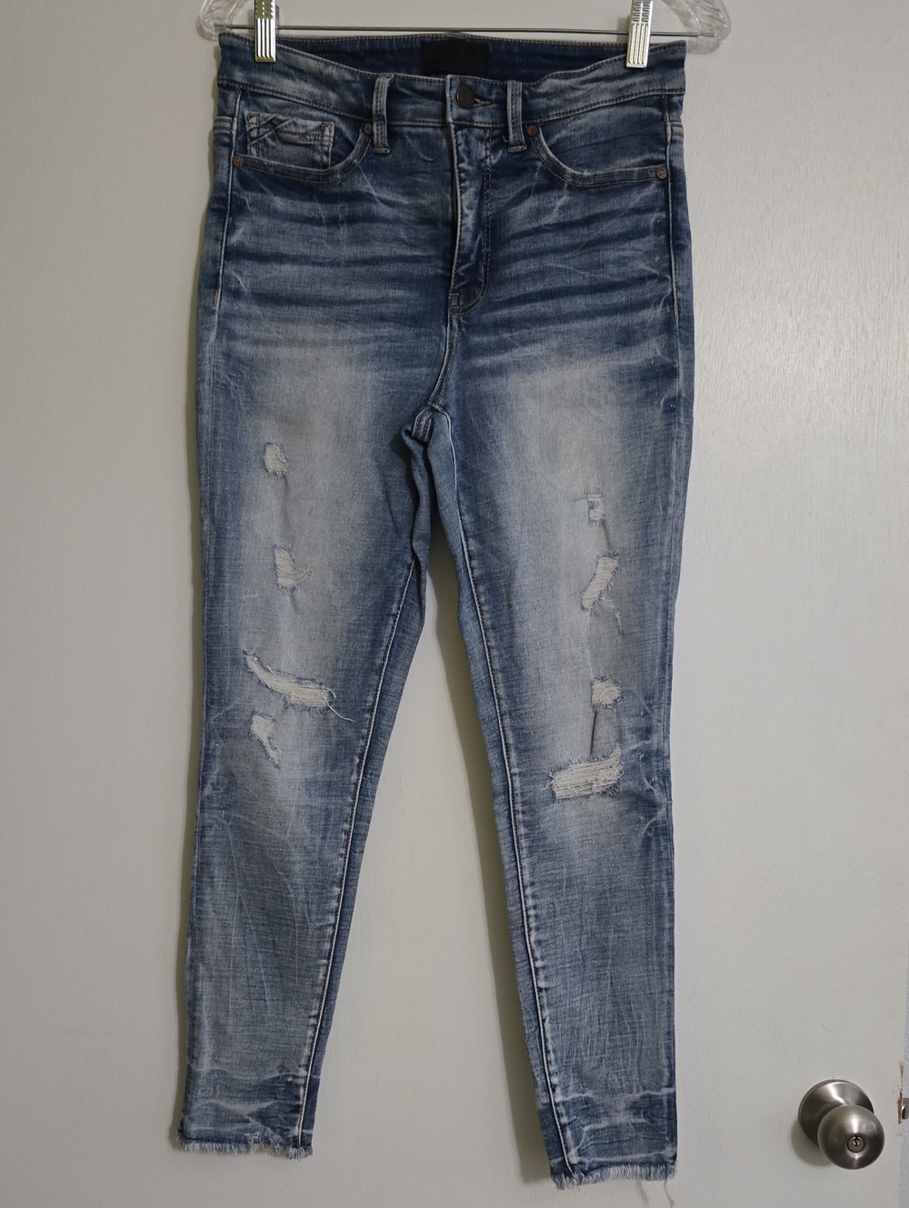 Buckle Women's Skinny Jeans - Distressed Light Blue Wash